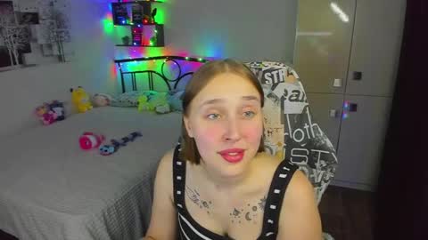 Snapshot of linatruly chatting on 1, 6, 2026 Lina online show from 1, 6, 2026