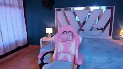 Snapshot of linda4petite chatting on 15, 7, 2026 Linda online show from 15, 7, 2026