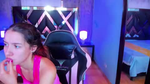 Snapshot of linda4petite chatting on 26, 7, 2026 Linda online show from 26, 7, 2026