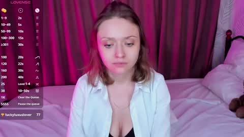 Snapshot of linda__bryant chatting on 27, 2, 2025 Linda GMT2 Mon Tu Fri Sa Su 0300am-1000 am online show from 27, 2, 2025