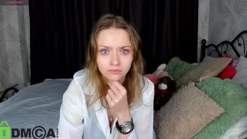 Snapshot of linda__bryant chatting on 21, 9, 2025 Linda GMT2 Mon Tu Fri Sa Su 0300am-1000 am online show from 21, 9, 2025