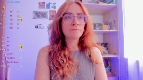 Giggles  online show from 25, 2, 2025