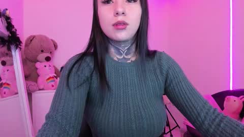 Lindaa maria  online show from 11, 11, 2025