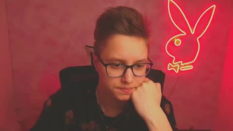 Linda online show from 12, 3, 2025