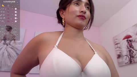 Snapshot of linda_morgan1 chatting on 21, 12, 2024 Maria Paula online show from 21, 12, 2024