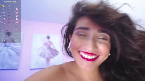Snapshot of linda_morgan1 chatting on 7, 1, 2025 Maria Paula online show from 7, 1, 2025