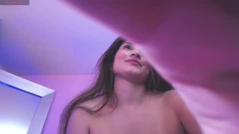 Snapshot of linda_morgan1 chatting on 29, 9, 2025 Maria Paula online show from 29, 9, 2025