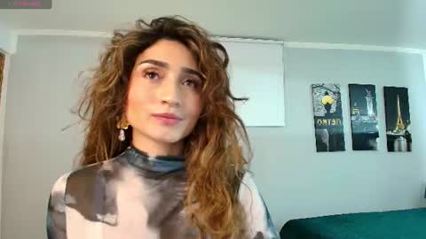 Maria Paula online show from 27, 7, 2026