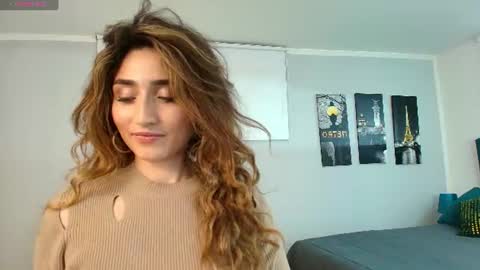 Maria Paula online show from 3, 8, 2026