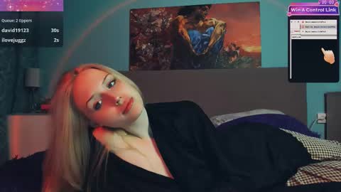 Snapshot of linda_roxy chatting on 1, 3, 2025 Linda online show from 1, 3, 2025