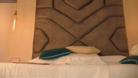 Linda Saenz online show from 18, 10, 2025