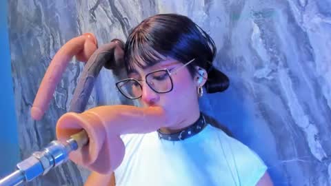 Snapshot of linda_sofi__ chatting on 7, 6, 2026 linda_sofi__ online show from 7, 6, 2026