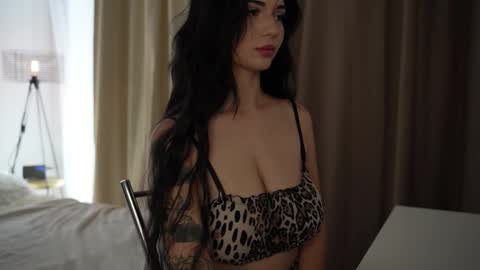 Snapshot of linda_warners chatting on 6, 10, 2025 Call me Linda online show from 6, 10, 2025