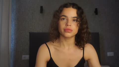 Snapshot of lindaaii chatting on 11, 6, 2026 Linda online show from 11, 6, 2026