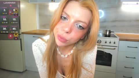 Snapshot of lindacrystalofc chatting on 11, 3, 2025 happy new year online show from 11, 3, 2025