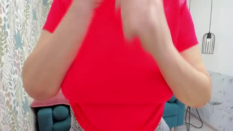 Snapshot of lindahottie chatting on 28, 5, 2026 Linda online show from 28, 5, 2026