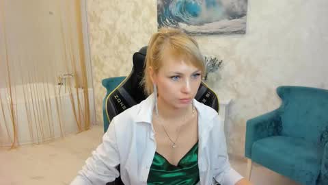 Snapshot of lindasandy chatting on 6, 10, 2025 lindasandy online show from 6, 10, 2025