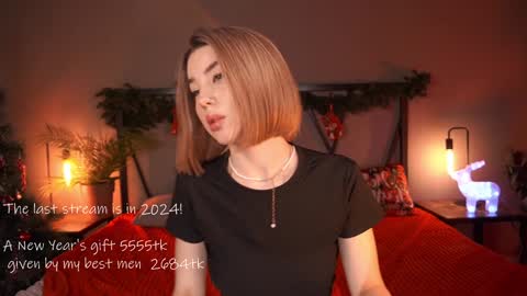 Snapshot of lindathacker chatting on 28, 12, 2024 your Linda is back online show from 28, 12, 2024