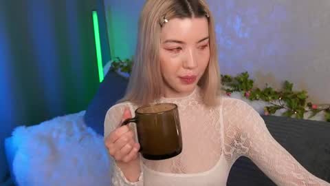 Snapshot of lindathackerr chatting on 18, 5, 2026 Linda online show from 18, 5, 2026