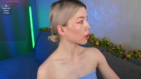 Snapshot of lindathackerr chatting on 5, 6, 2026 Linda online show from 5, 6, 2026