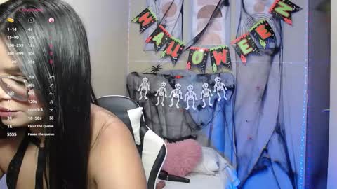 Snapshot of lindsay_sweet24 chatting on 23, 10, 2025 ana online show from 23, 10, 2025