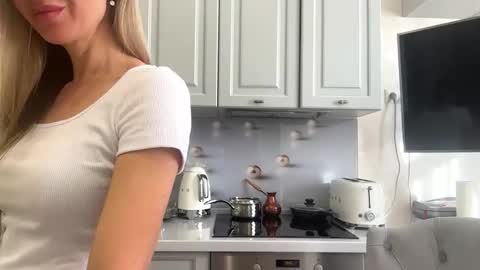 Snapshot of lindsyzinda chatting on 11, 2, 2026 Rita online show from 11, 2, 2026