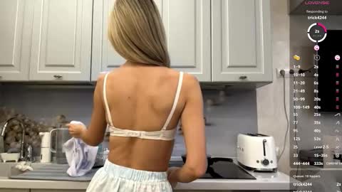 Snapshot of lindsyzinda chatting on 16, 2, 2026 Rita online show from 16, 2, 2026