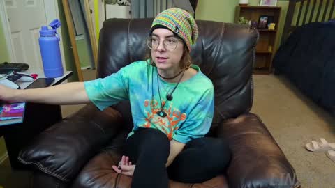 Linzy19 online show from 25, 12, 2024