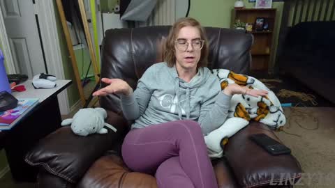 Linzy19 online show from 26, 12, 2024