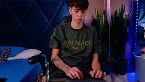 LION FOSTER online show from 23, 10, 2025