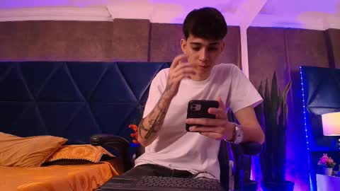 LION FOSTER online show from 3, 12, 2025