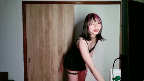 lionnigouki online show from 8, 1, 2025