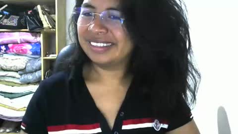 liora online show from 25, 5, 2026