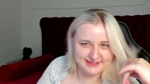 Snapshot of lioraardyn chatting on 13, 5, 2026 LioraArdyn online show from 13, 5, 2026
