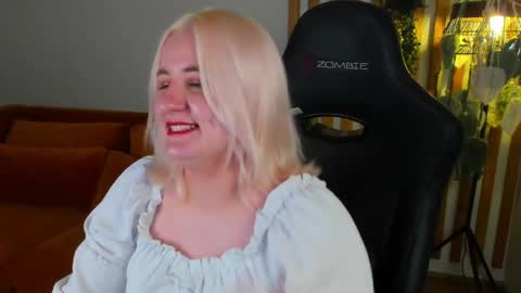 Snapshot of lioraardyn chatting on 27, 5, 2026 LioraArdyn online show from 27, 5, 2026