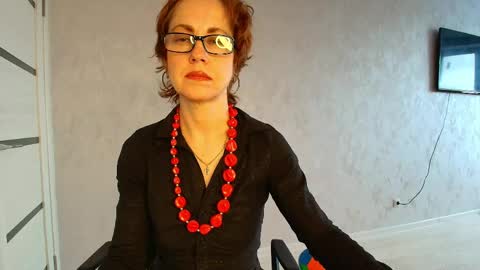 Liora Weiss online show from 20, 4, 2026