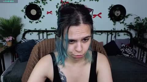Snapshot of lirabelles chatting on 2, 7, 2026 hello Ill be waiting for you during these hours tue 10am-5pm wed 3am-5pm thu 3am-5pm fri 3am-10am sat 10am-5pm sun 3am-1GMT online show from 2, 7, 2026