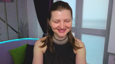 Snapshot of lisa__evans chatting on 8, 4, 2026 Lisa online show from 8, 4, 2026