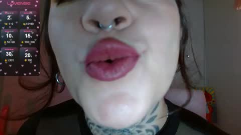 Lisa online show from 21, 2, 2025