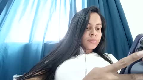 Snapshot of lisa_g07 chatting on 13, 11, 2025 Lisa Santos online show from 13, 11, 2025