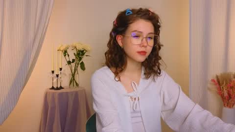 Snapshot of lisa_roses chatting on 7, 12, 2024 Lisa online show from 7, 12, 2024