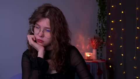 Snapshot of lisa_roses chatting on 25, 9, 2025 Lisa online show from 25, 9, 2025