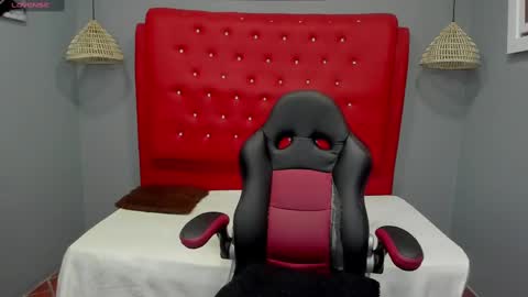 Lisa online show from 12, 2, 2025