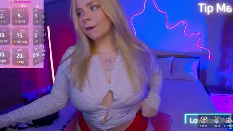 Snapshot of lisacandy1 chatting on 17, 11, 2025 Lisa online show from 17, 11, 2025