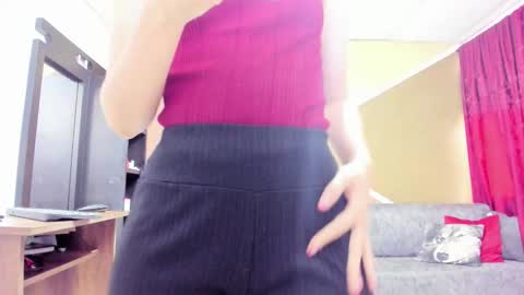 Snapshot of lisagray_1 chatting on 28, 11, 2025 Lisa Gray Independent Model online show from 28, 11, 2025