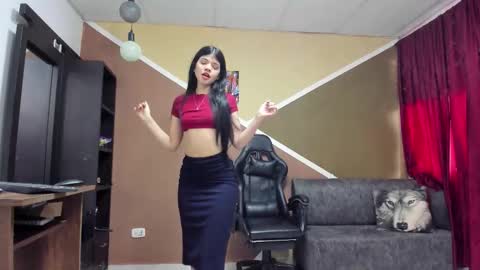 Snapshot of lisagray_1 chatting on 18, 12, 2025 Lisa Gray Independent Model online show from 18, 12, 2025