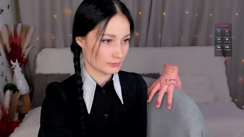 Snapshot of lisamooore chatting on 13, 2, 2025 Lisa Moore online show from 13, 2, 2025