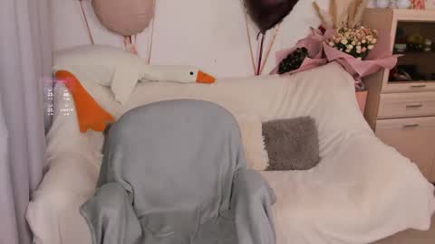 Snapshot of lisamooore chatting on 10, 11, 2025 Lisa Moore online show from 10, 11, 2025