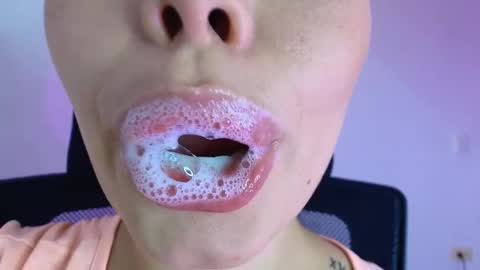 Lisbet online show from 21, 11, 2025