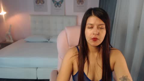 Andrea online show from 6, 1, 2025